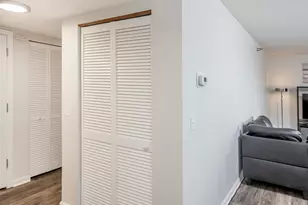 26 10th Street W, Saint Paul, MN 55102 - Photo 12