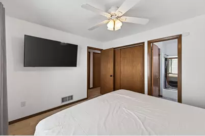 1631 Woodbridge Street, Saint Paul, MN 55117 - Photo 10