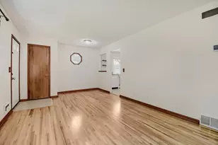 8802 Granada Ave S, Cottage Grove, MN 55016 - Photo 4