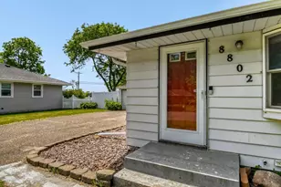 8802 Granada Ave S, Cottage Grove, MN 55016 - Photo 2