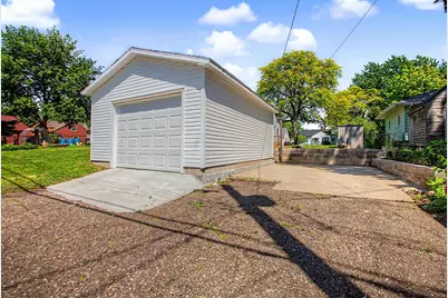 666 3rd Avenue NW, New Brighton, MN 55112 - Photo 20