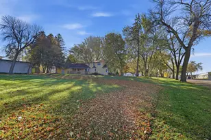 230 Mcleod Ave W, Winsted, MN 55395 - Photo 28