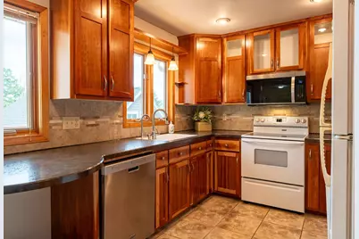 15771 Sherwood Trail, Zumbrota, MN 55992 - Photo 10