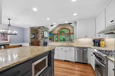 5421 Tracy Lynn Terrace, Minnetonka, MN 55345 - Photo 8