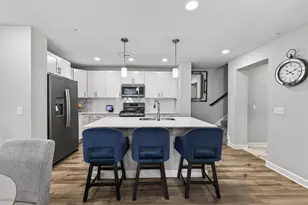 11020 Yalta St NE, Blaine, MN 55449 - Photo 10