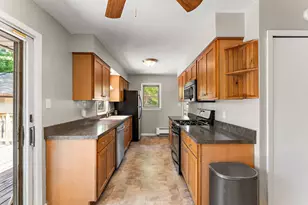 610 Grange Ave N, Oakdale, MN 55128 - Photo 8