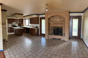 5505 Matterhorn Dr NE, Fridley, MN 55432 - Photo 2