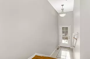 17710 Valley Cove Ct, Wayzata, MN 55391 - Photo 2