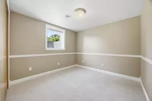 1323 S River Dr, Moorhead, MN 56560 - Photo 40