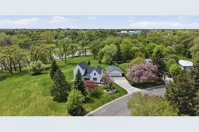 1323 S River Drive, Moorhead, MN 56560 - Photo 2