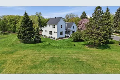 1323 S River Drive, Moorhead, MN 56560 - Photo 48