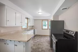 1140 Charlton St, West Saint Paul, MN 55118 - Photo 14