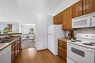 1595 Liberty St, Shakopee, MN 55379 - Photo 12