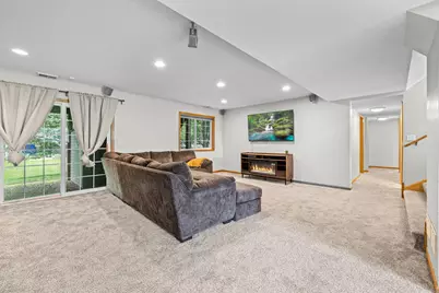 2044 Pheasant Run Street, Shakopee, MN 55379 - Photo 10