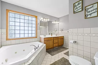2044 Pheasant Run Street, Shakopee, MN 55379 - Photo 8