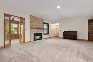 975 Yuma Ln N, Plymouth, MN 55447 - Photo 4
