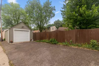 3915 Regent Avenue N, Robbinsdale, MN 55422 - Photo 30