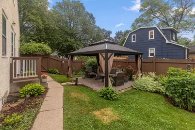 3915 Regent Avenue N, Robbinsdale, MN 55422 - Photo 24