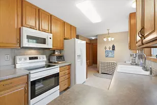 6079 Courtly Alcove, Woodbury, MN 55125 - Photo 14
