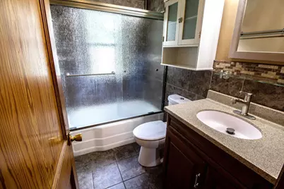 1719 1st Avenue NE, Austin, MN 55912 - Photo 10
