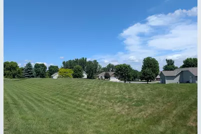 101 32nd Avenue NE, Willmar, MN 56201 - Photo 10