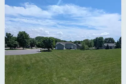 101 32nd Avenue NE, Willmar, MN 56201 - Photo 6