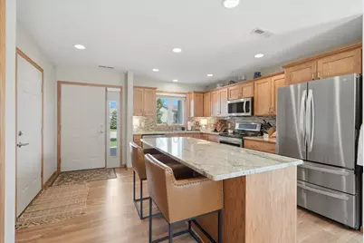 407 Cassandra Drive #33, New Richmond, WI 54017 - Photo 8