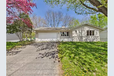 5212 W 70th Street, Edina, MN 55439 - Photo 2