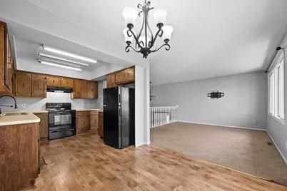 6801 Fremont Place N, Brooklyn Center, MN 55430 - Photo 4