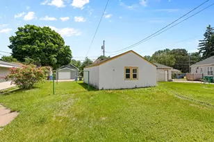 890 26th Ave SE, Minneapolis, MN 55414 - Photo 6