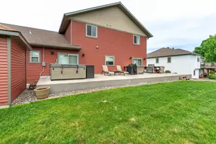 1506 Viking Ct, Fergus Falls, MN 56537 - Photo 6