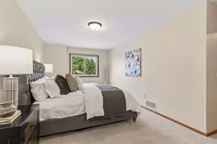 1015 Aston Cir, Burnsville, MN 55337 - Photo 22