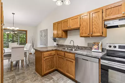 1015 Aston Circle, Burnsville, MN 55337 - Photo 16