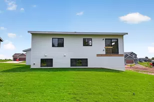 1146 Petersen Ct NW, Stewartville, MN 55976 - Photo 34