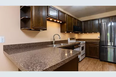 10520 Decatur Avenue S, Bloomington, MN 55438 - Photo 10