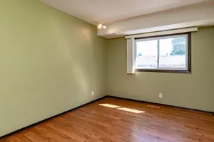 10520 Decatur Ave S, Bloomington, MN 55438 - Photo 12