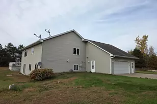 10095 367th St, North Branch, MN 55056 - Photo 4