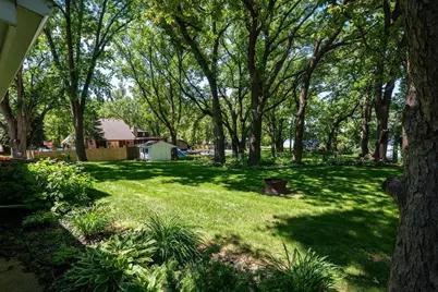 507 Knollwood Drive NW, Willmar, MN 56201 - Photo 8