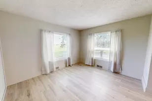 28989 780th Ave, Clarks Grove, MN 56016 - Photo 2