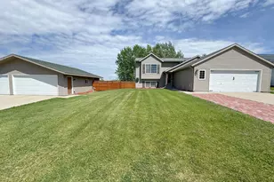 311 Cardinal Pl, Audubon, MN 56511 - Photo 2