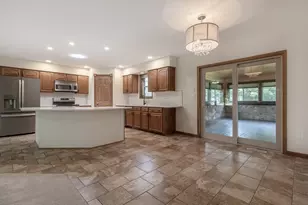 12991 Meadow Creek Dr, New Ulm, MN 56073 - Photo 10