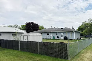 615 3rd St W, Park Rapids, MN 56470 - Photo 2