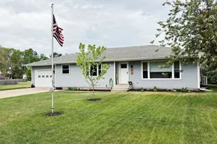615 3rd St W, Park Rapids, MN 56470 - Photo 1