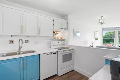 1425 W 28th Street #322, Minneapolis, MN 55408 - Photo 8