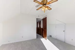 8933 Wally Dr, Golden Valley, MN 55427 - Photo 18