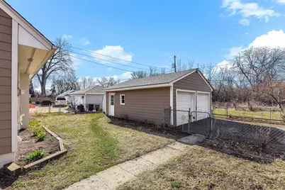 8933 Wally Drive, Golden Valley, MN 55427 - Photo 28