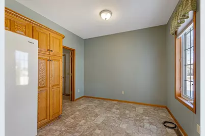 2129 Bard Court, Faribault, MN 55021 - Photo 12