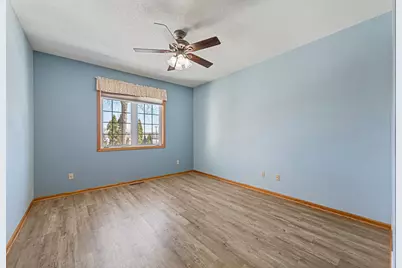 2129 Bard Court, Faribault, MN 55021 - Photo 32