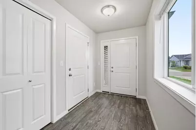 4134 14th Avenue S, Moorhead, MN 56560 - Photo 4