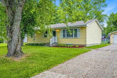 3687 Arcade Street N, Vadnais Heights, MN 55127 - Photo 2